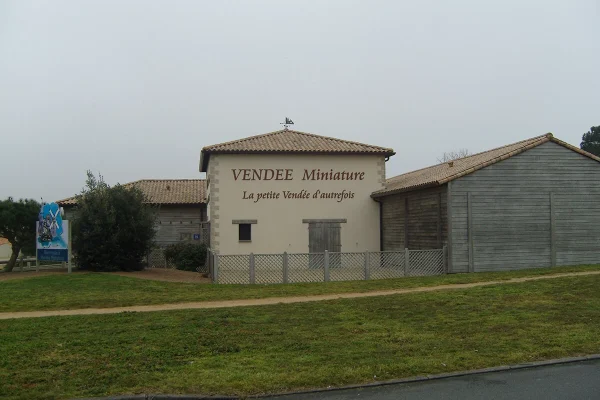 Réalisation d'une couverture par Arnaud Maçonnerie Couverture, couvreur à Brétignolles-sur-Mer